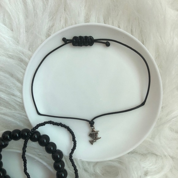 Mini witch charm string bracelet +2 bead bracelets - Picture 3 of 6